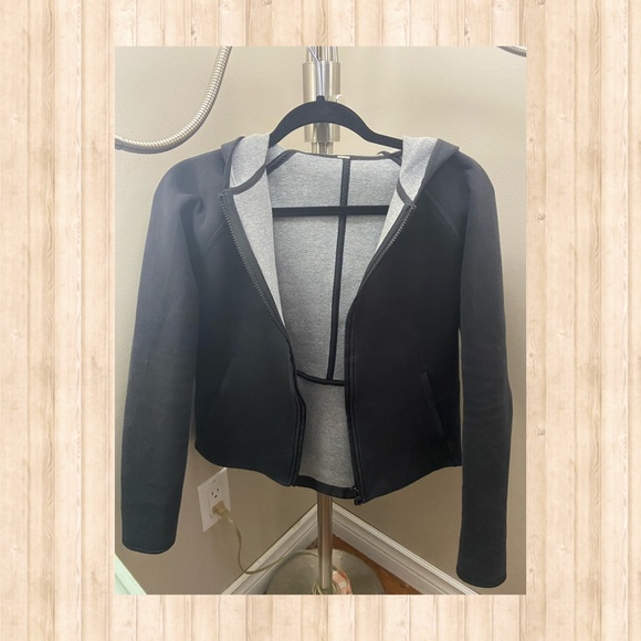 Lululemon Jacket - Picture 2 of 2